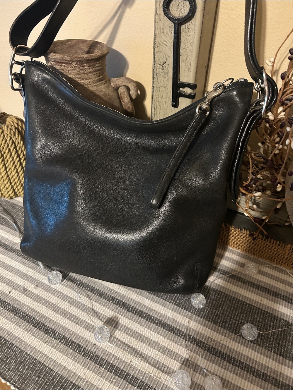 Vintage Coach Hamptons Black Leather Hobo Bag Style 9326 - Picture 3 of 7